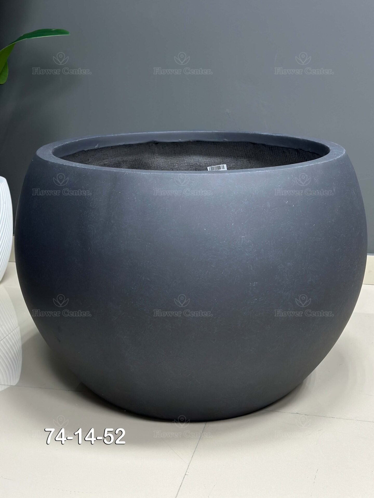 Fiberglass Pot 52cm