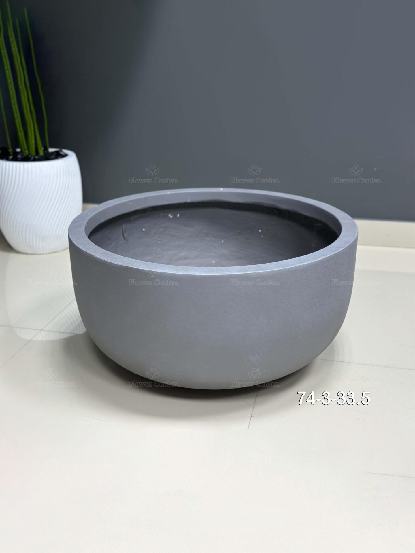 Fiberglass Pot 33.5cm