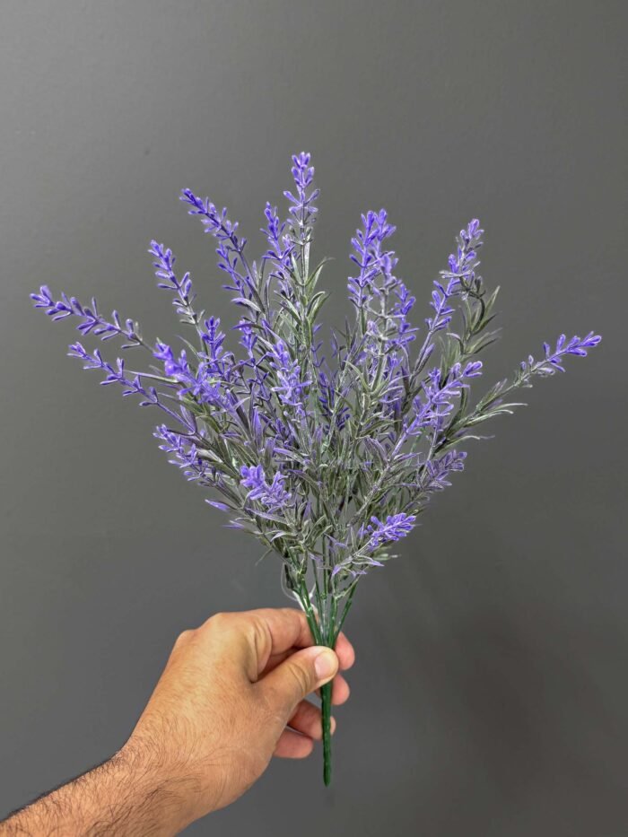 Vibrant Artificial Lavender in Matte Black Pot – Modern Purple Charm – AR37