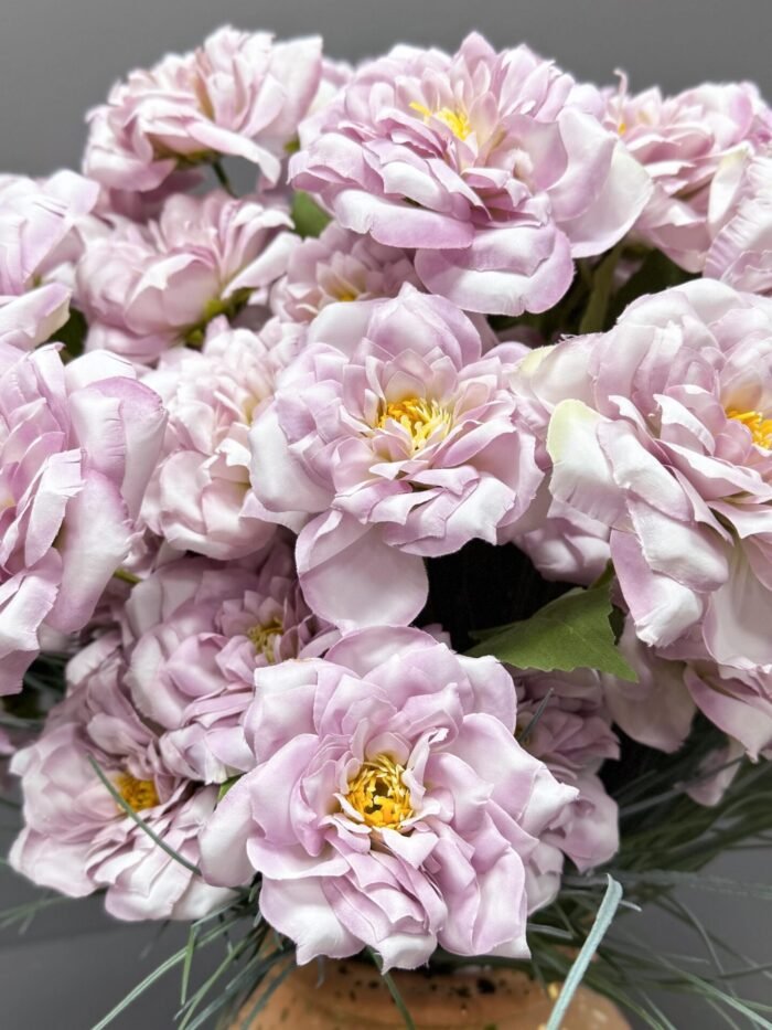 Artificial Rose Arrangement in Gold Speckled Vase – Luxury Faux Floral Decor AR4