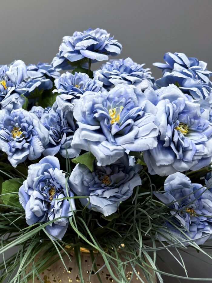 Luxurious Artificial blue flowers Arrangement in Gold Speckled Vase – Elegant Faux Floral Centerpiece AR8